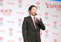 ゲストMCの今田耕司。