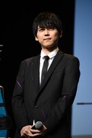 轟焦凍役の梶裕貴。