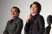 左から吉田鋼太郎、藤原竜也。
