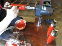 「サーモマグ アンブレラボトル漆」の制作過程。