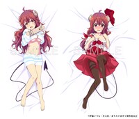 原画展で販売される抱き枕カバーのイメージ。