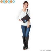 「ゆるキャン△ サコッシュ」使用イメージ。