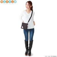 「ゆるキャン△ サコッシュ」使用イメージ。