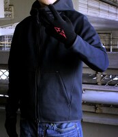 「衛宮士郎の令呪 スマホグローブ」使用イメージ