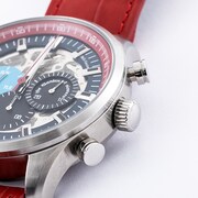 「空の境界」とのコラボによる腕時計。