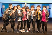 キャストの集合写真。