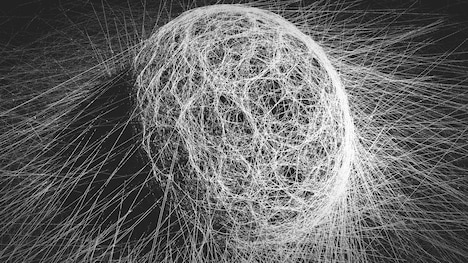 「KAIJU DECODE 怪獣デコード」の特別映像に登場した“繭”。(c)円谷プロ・東映アニメーション