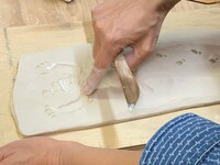 制作風景（雪に埋もれた食器シリーズ）