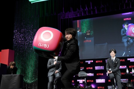 「Ψ（サイ）コロトーク」を行う登壇者たち。