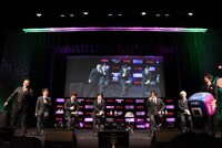 「Ψ（サイ）コロトーク」を行う登壇者たち。