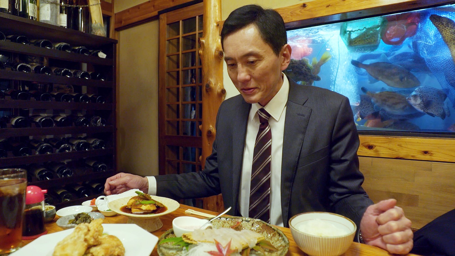 「孤独のグルメ 2019大晦日スペシャル～緊急指令！ 成田～福岡～釜山 弾丸出張編！」より福岡を訪れた五郎。