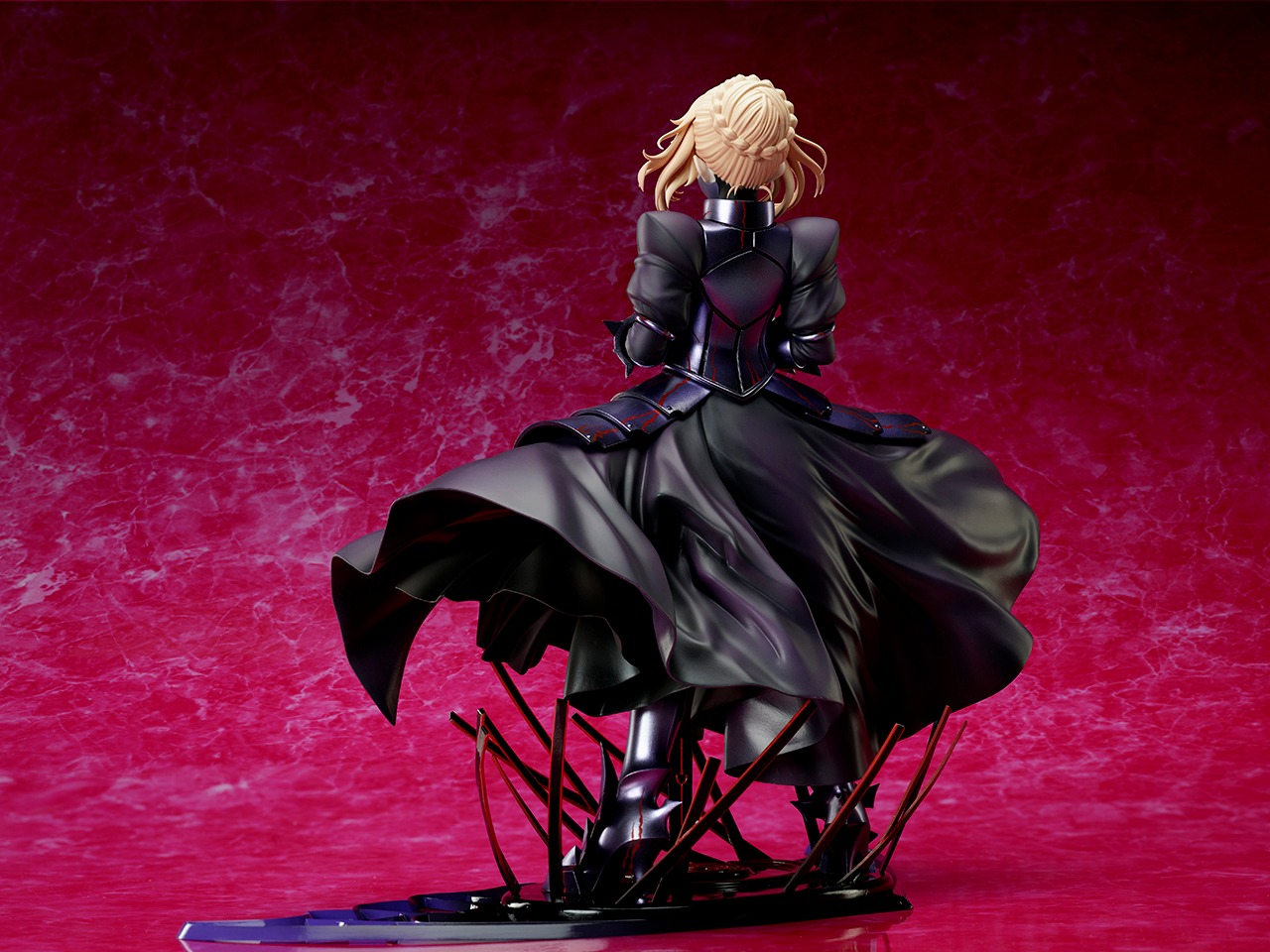 「セイバーオルタ 1/7スケールフィギュア」
