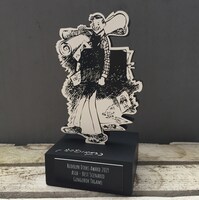 受賞トロフィー