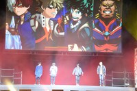 左から轟焦凍役の梶裕貴、爆豪勝己役の岡本信彦、緑谷出久役の山下大輝、オールマイト役の三宅健太。