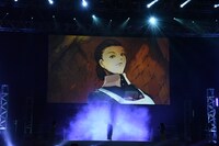 イザベラ役の甲斐田裕子が登場。