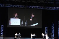 「約束のネバーランド」のステージイベントの様子。