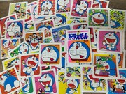 ビッグサイズの「てんコミドラステッカー」。