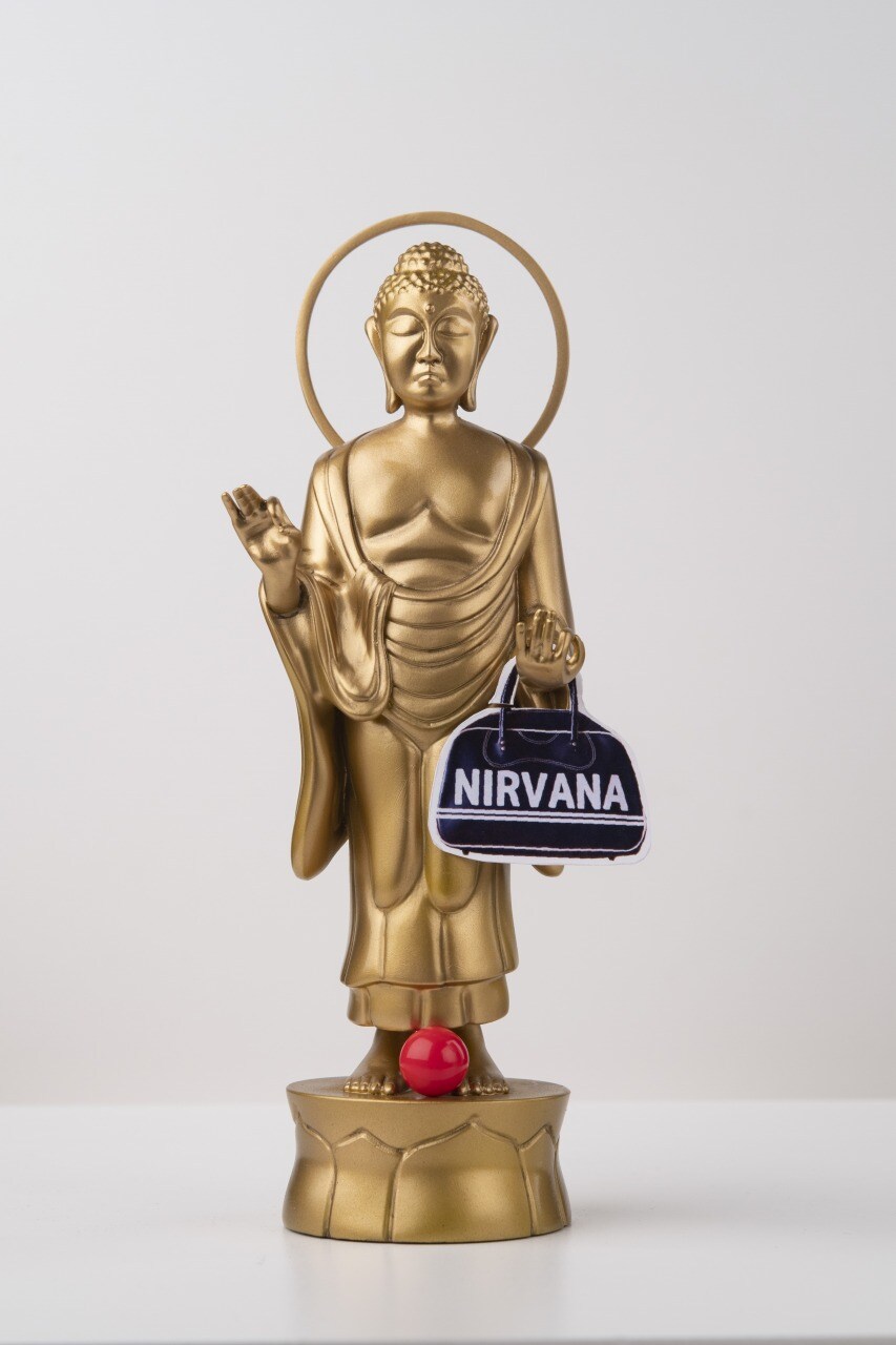 「聖☆おにいさん」下界の暮らしを見守る黄金の立像・ジュニアを手のひらサイズで立体化