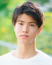 早乙女亮一役を演じる渡辺碧斗。