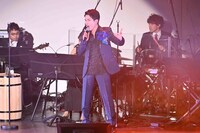 インキュバス役の鈴木裕斗。