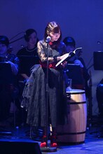 アスモデウス役の生田善子。