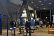 「東京2020 公式アートポスター展」の様子。