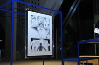 「東京2020 公式アートポスター展」の様子。