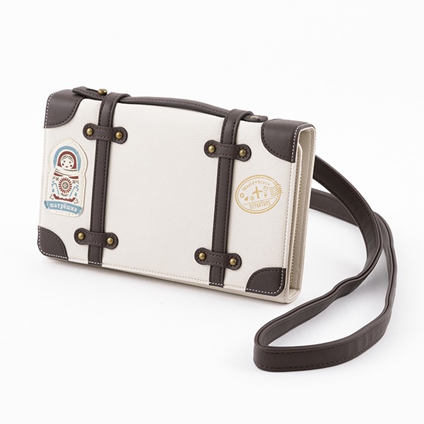 ロシアモデルのショルダーマルチケース。