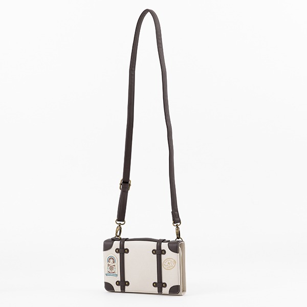 ロシアモデルのショルダーマルチケース。