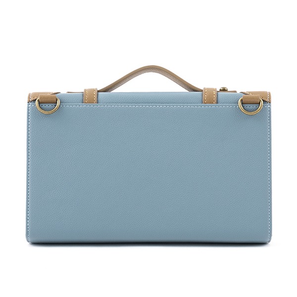 イタリアモデルのショルダーマルチケース。