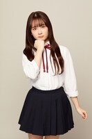 畑芽育扮するロリこと百井咲久。