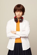 浅川梨奈扮するマジメこと一奏。