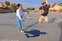 「ケンドーコバヤシ&野性爆弾くっきー！ JoJoジャーニー」より。