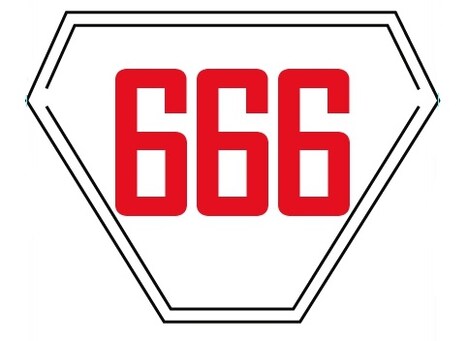 「機動警察パトレイバー30周年突破記念展～30th HEADGEAR EXHIBITION featuring EARLY DAYS─PATLABOR THE MOVIE～in 東京 ACT.2」で販売される「『カラスの脚にプレートが』キーホルダー」。