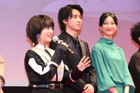 左から高畑充希、山崎賢人、菜々緒。