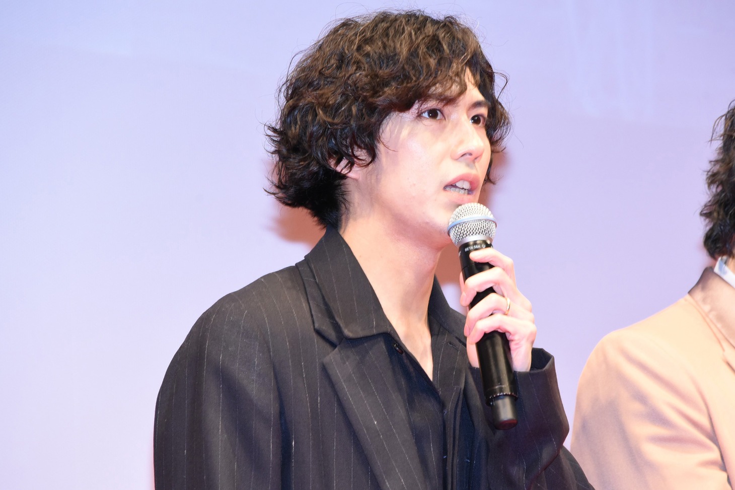 賀来賢人