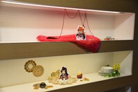 「『スレイヤーズ』～かふぇ 竜越亭（どらまたてい）」店内の様子。