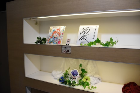 「『スレイヤーズ』~かふぇ 竜越亭(どらまたてい)」店内の様子。