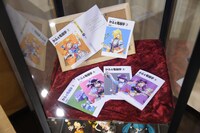 「『スレイヤーズ』～かふぇ 竜越亭（どらまたてい）」店内の様子。