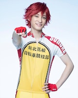 百瀬朔扮する鳴子章吉。