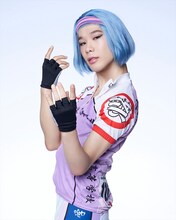 天羽尚吾扮する岸神小鞠。