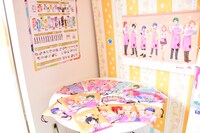 プリズムストーンで販売されるコラボグッズの一例。