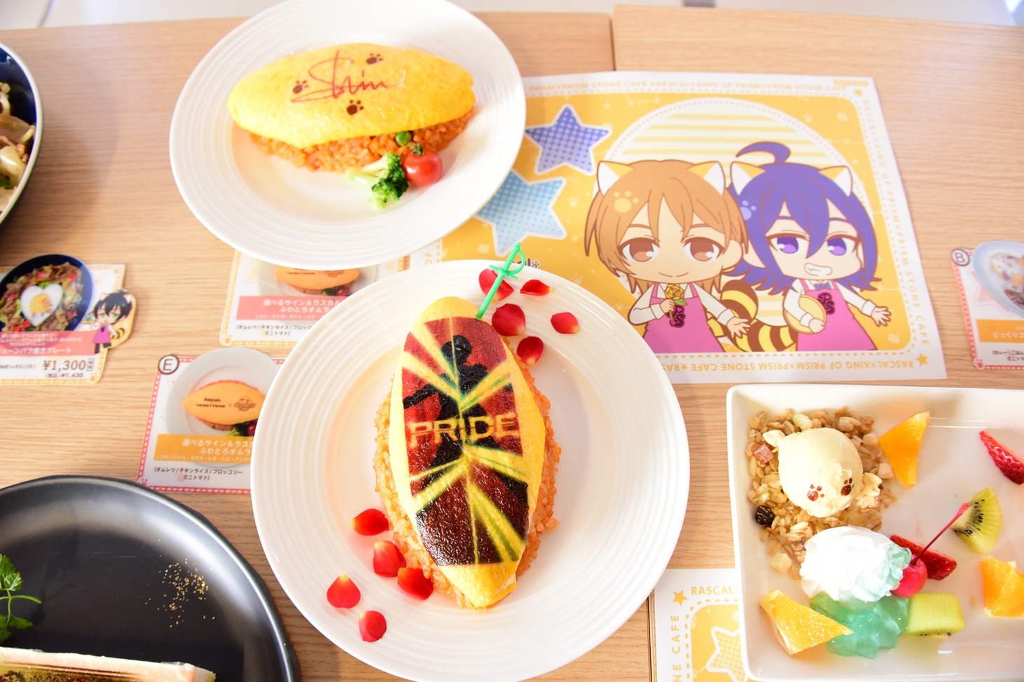 好きなキャラクターのサインが選べるオムライス。