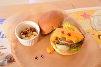 「ゼウス×ラスカルバーガー」