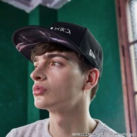 ゴンモデルの着用イメージ。