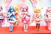 エンディングダンスを披露するプリキュア。