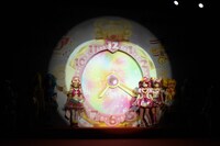 合同会見の様子。