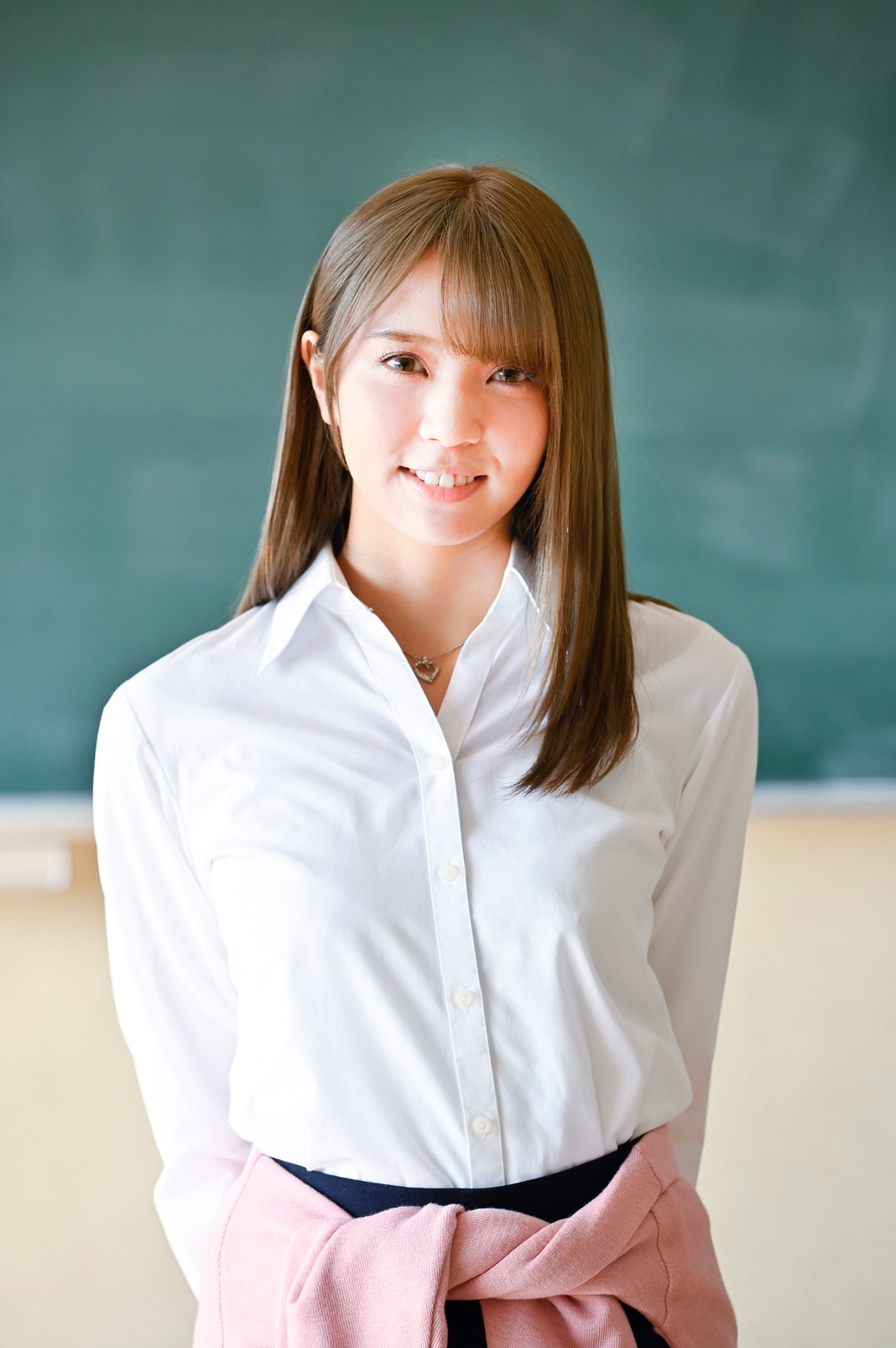 小林由依扮するリリィこと染谷リリィ。