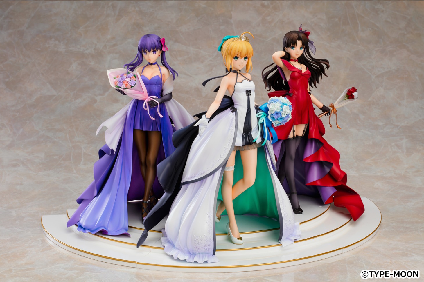 セイバー、遠坂凛、間桐桜の1/7スケールフィギュア。