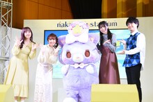 左から伊藤彩沙、村上奈津実、みゅー、幸村恵理、小林裕介。